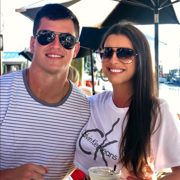 Meet your Posher, Madison! - Picture 1 of 1